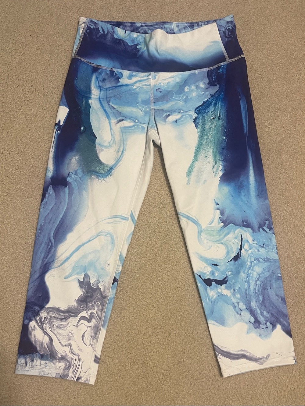 Athleta Blue and White Marble Active Crop Leggings